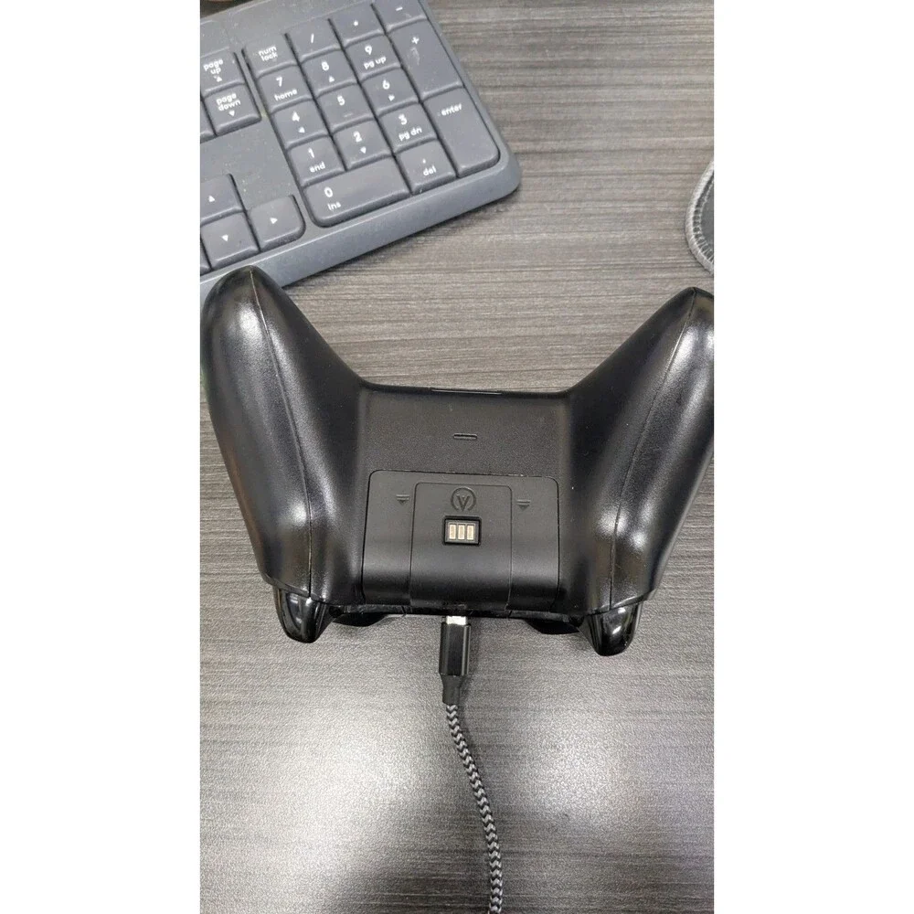 Microsoft Xbox One Wireless Controller Black Model 1537